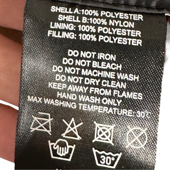 SILVER PUFFER SCARF & MATCHING HAT (NEW) - Picture 13 of 14